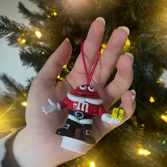 ❤️ 2012 M&Ms Red Christmas Ornament - Picture 1 of 2